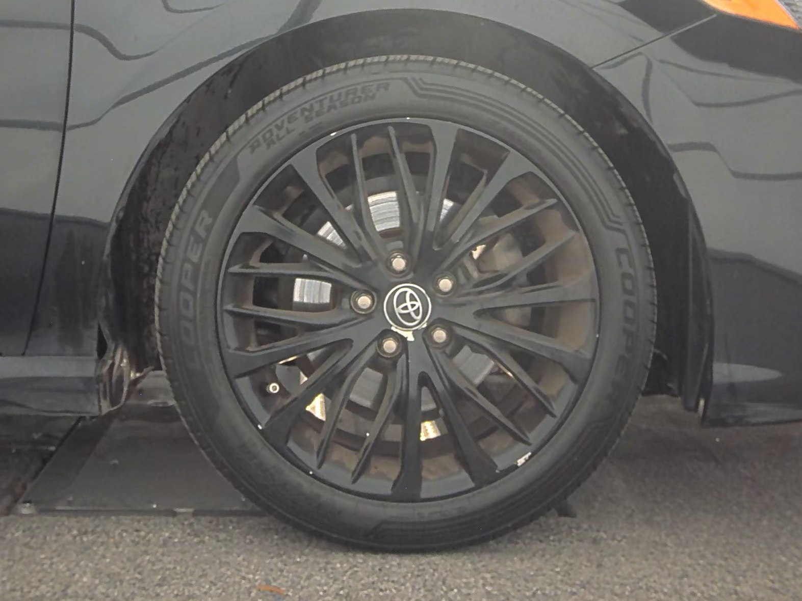 2020 Toyota Camry SE FWD