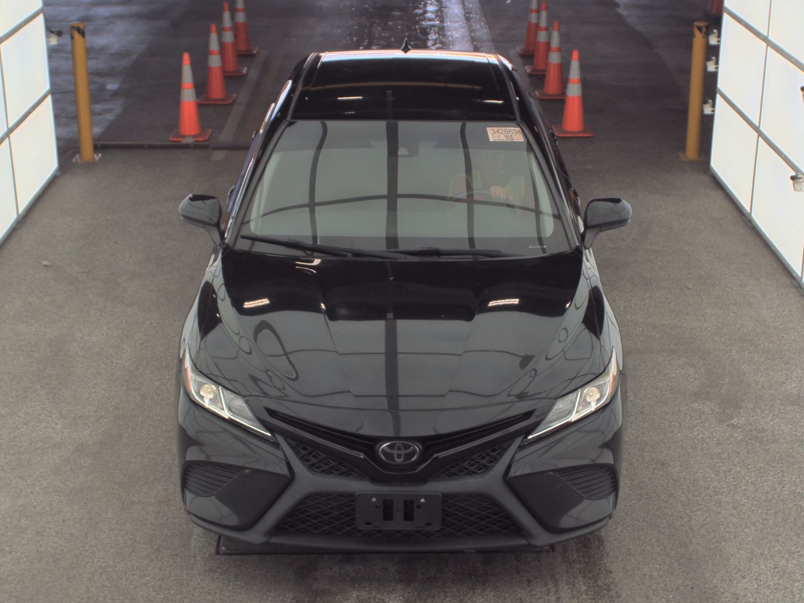 2020 Toyota Camry SE FWD