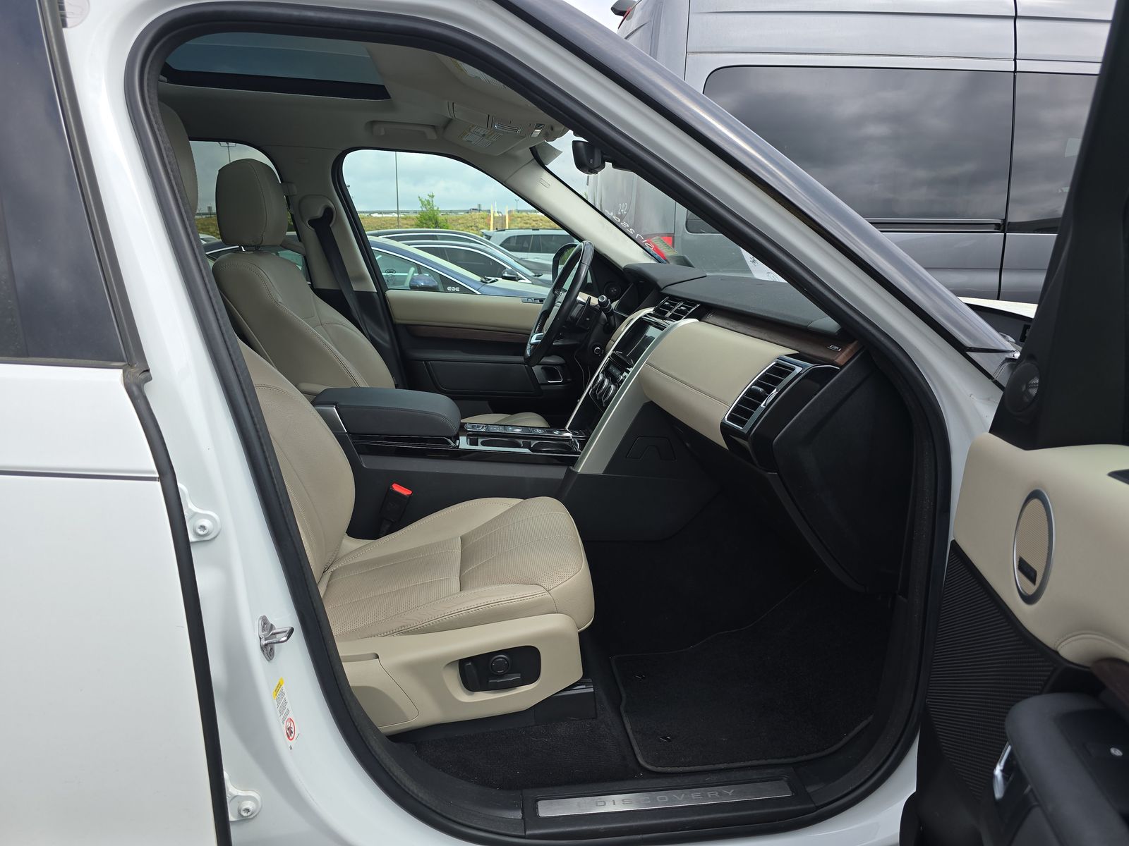 2019 Land Rover Discovery HSE AWD