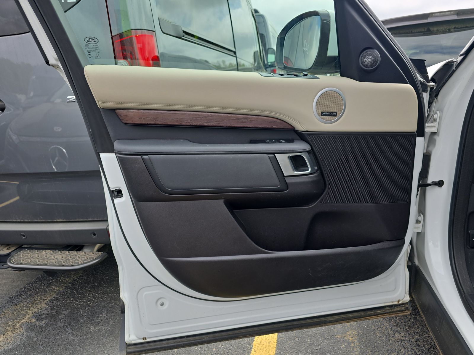 2019 Land Rover Discovery HSE AWD