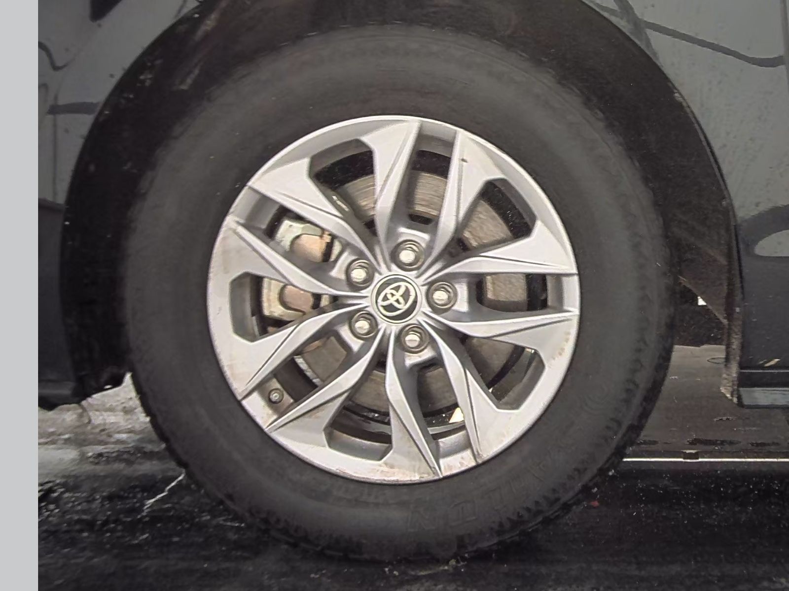 2022 Toyota Sienna LE FWD