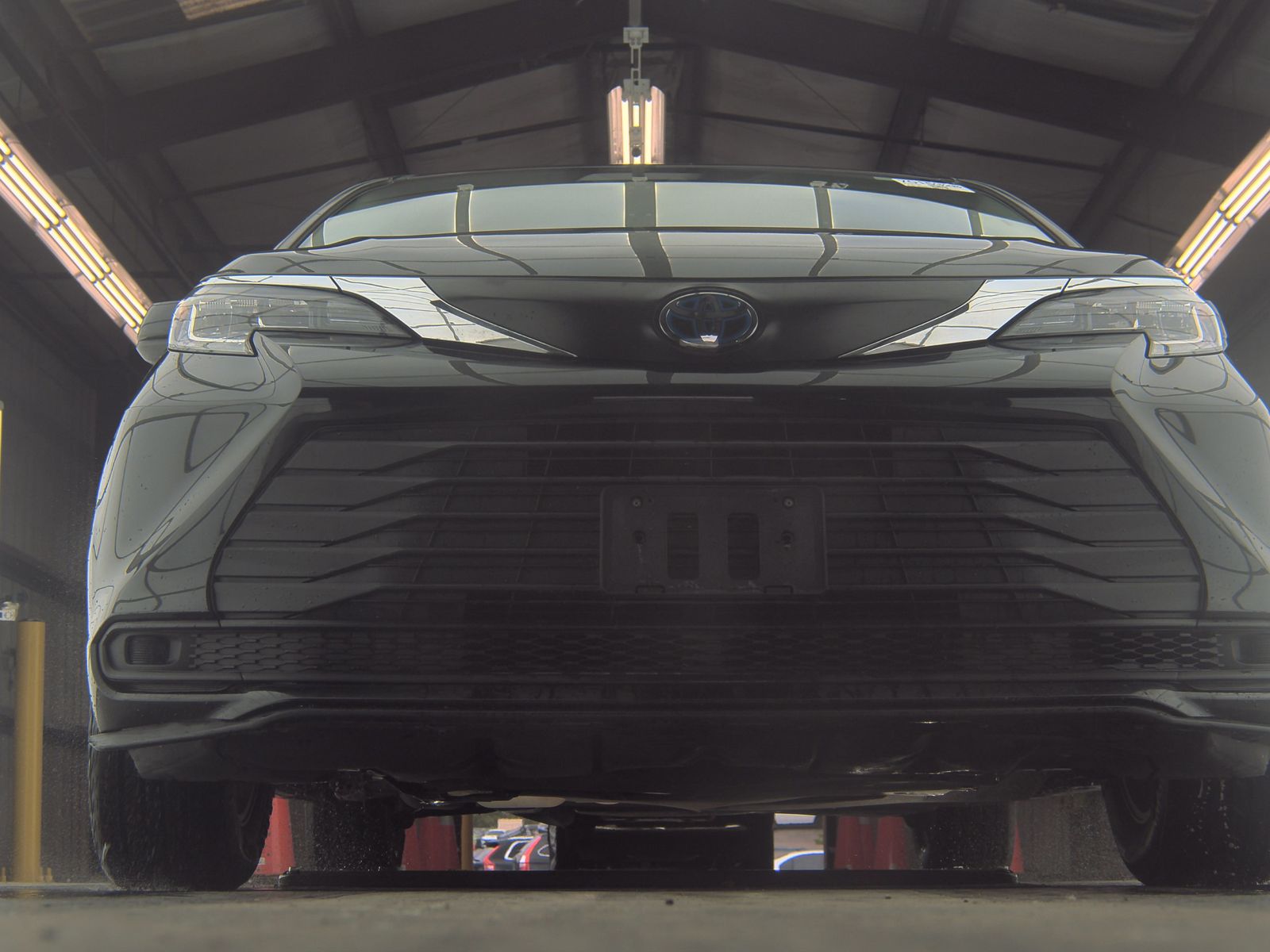 2022 Toyota Sienna LE FWD