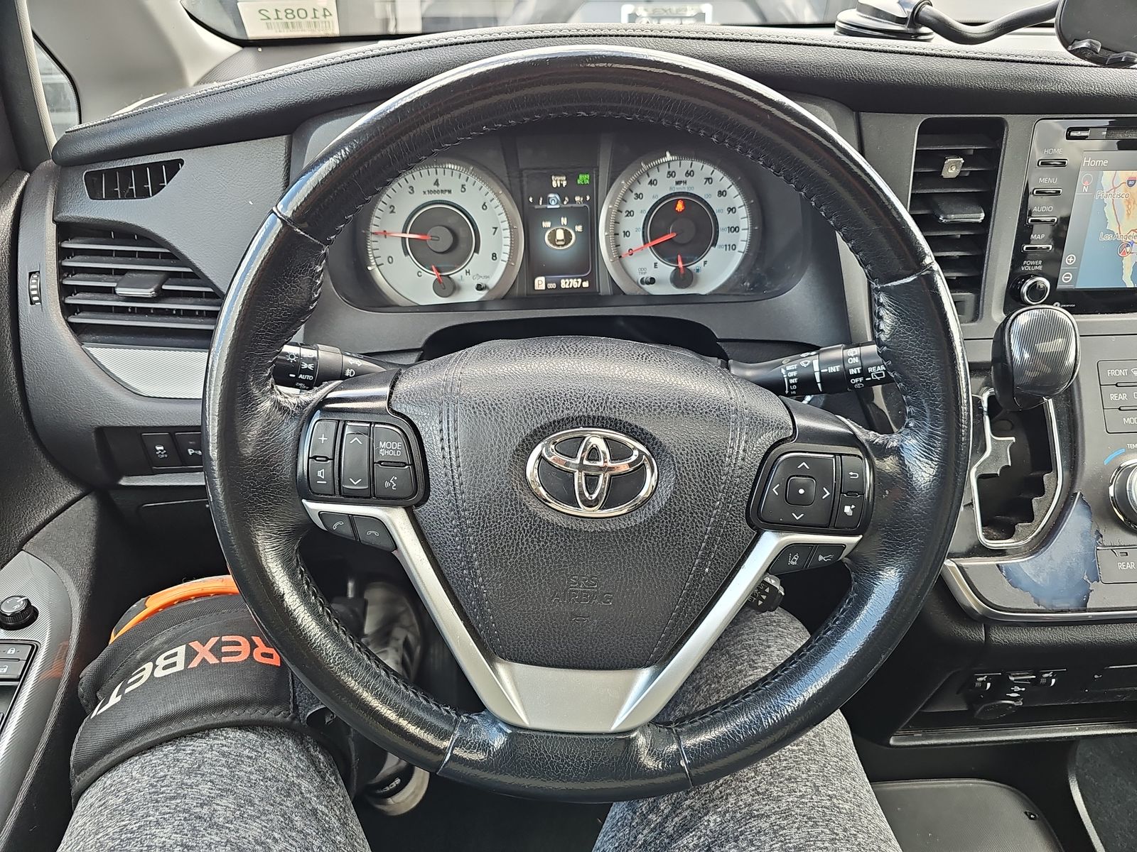 2019 Toyota Sienna SE FWD