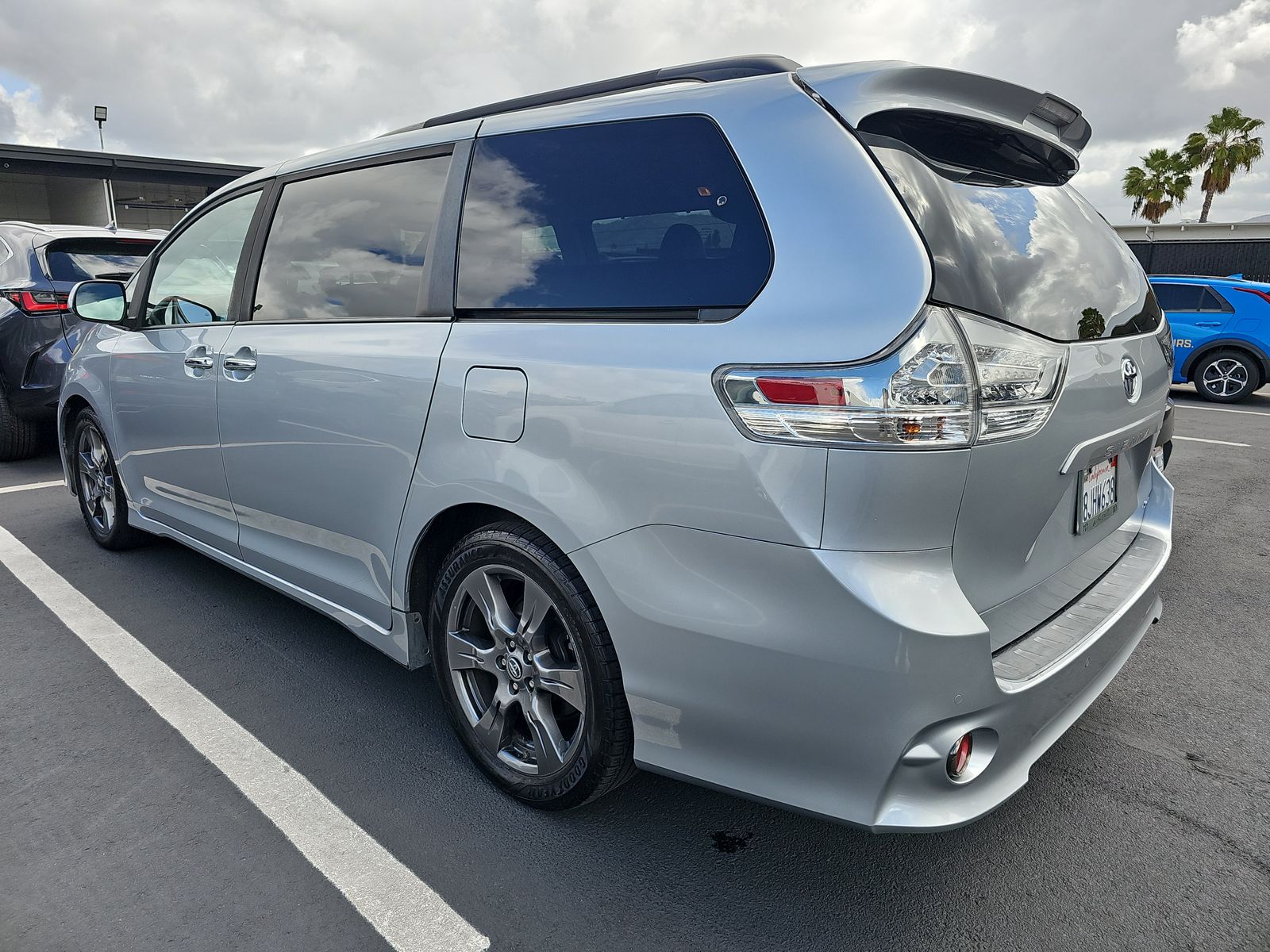 2019 Toyota Sienna SE FWD