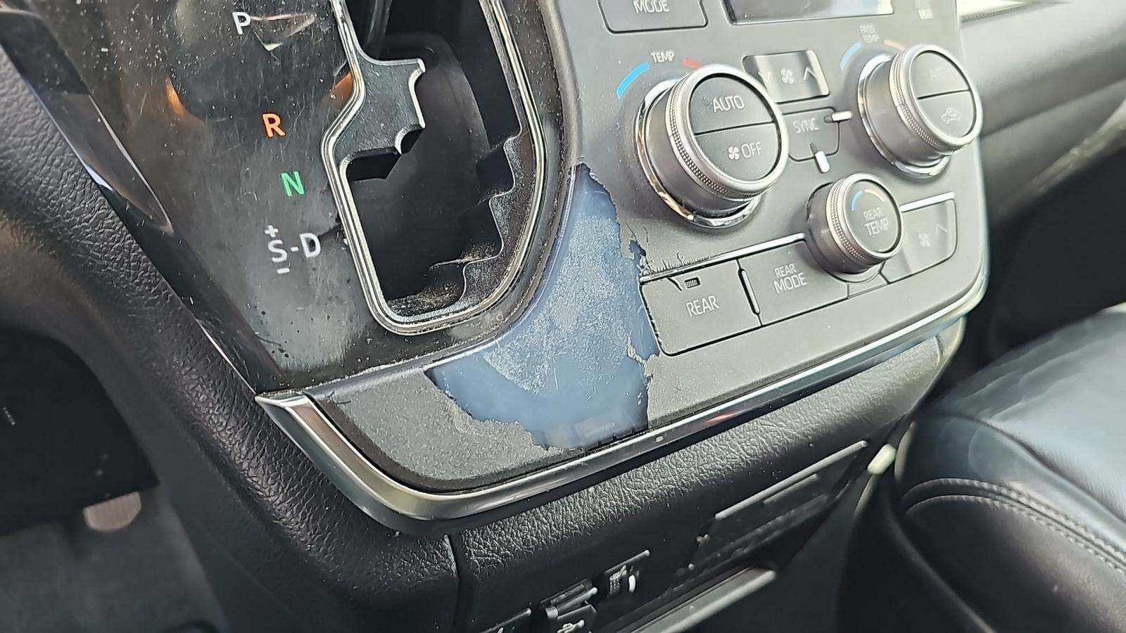 2019 Toyota Sienna SE FWD