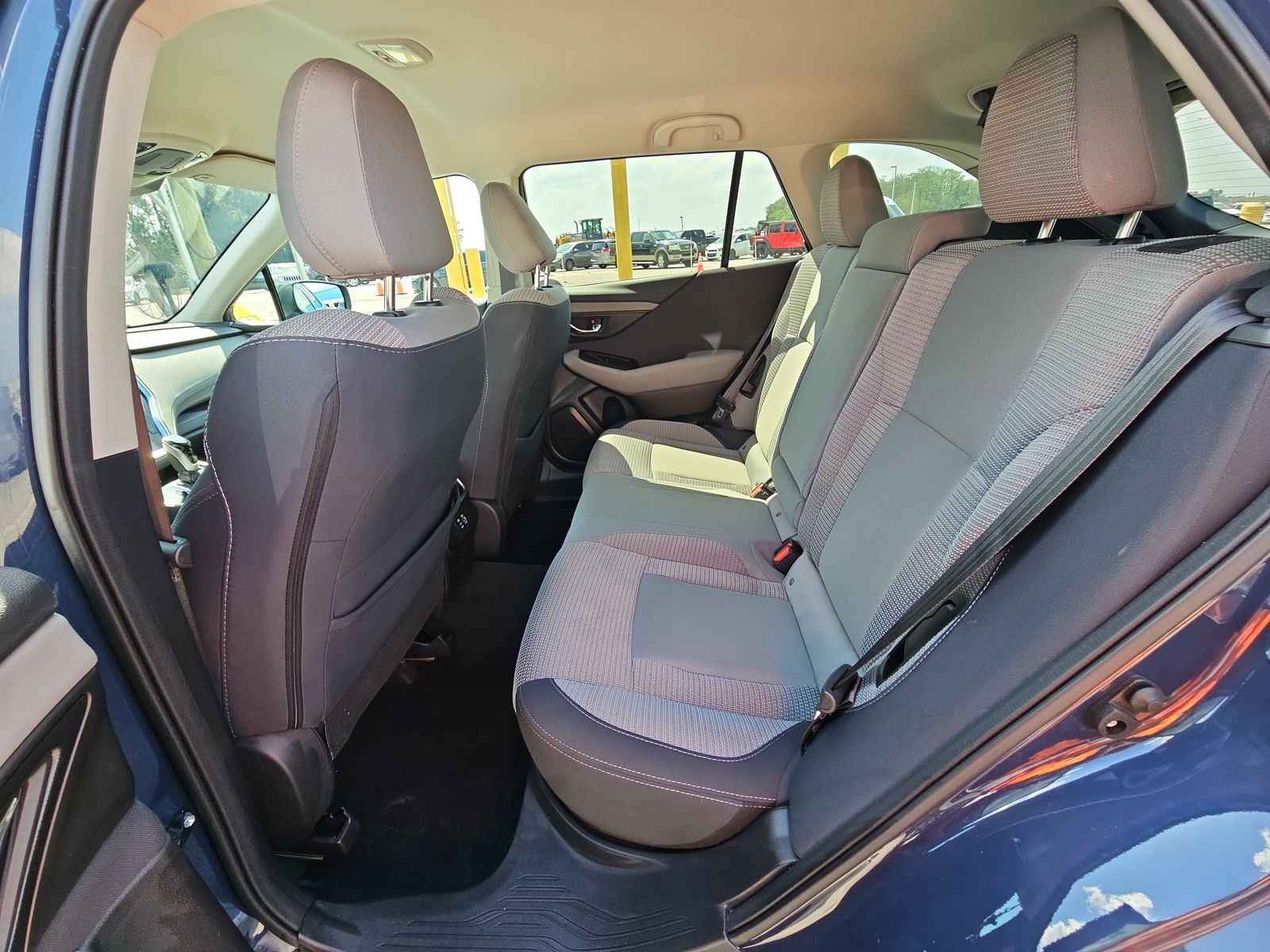 2023 Subaru Outback Premium AWD