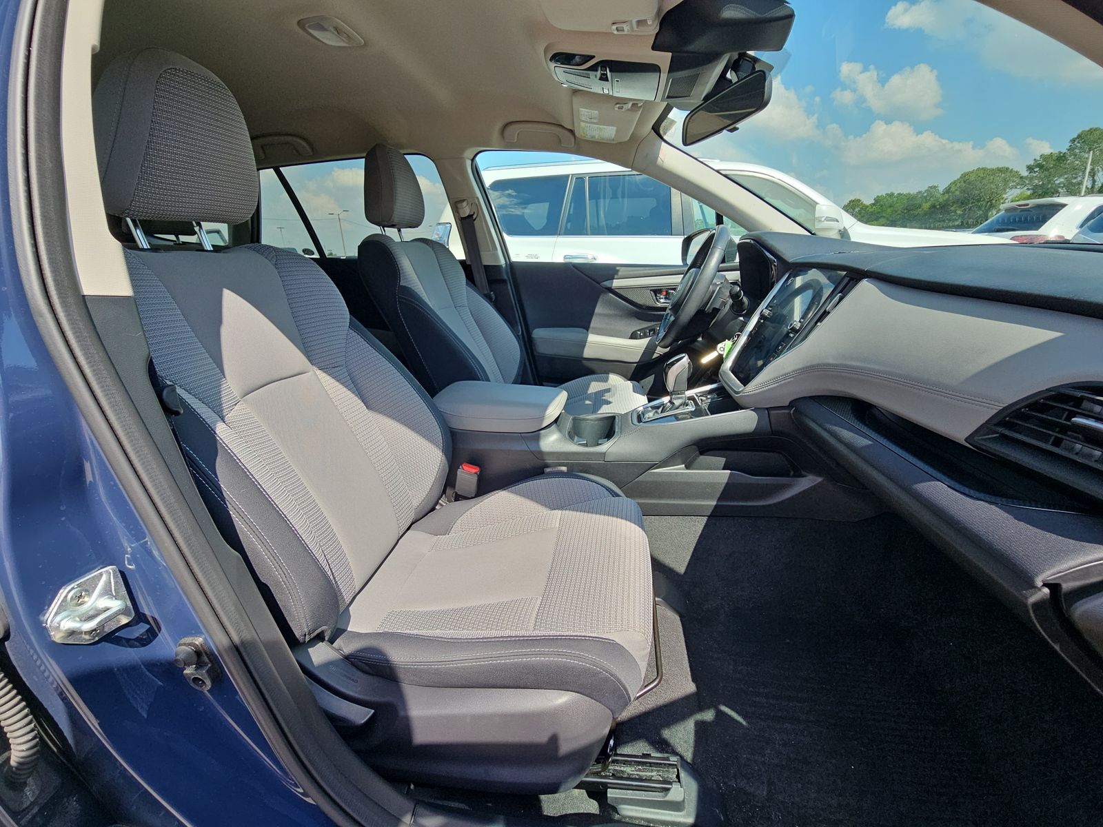 2023 Subaru Outback Premium AWD