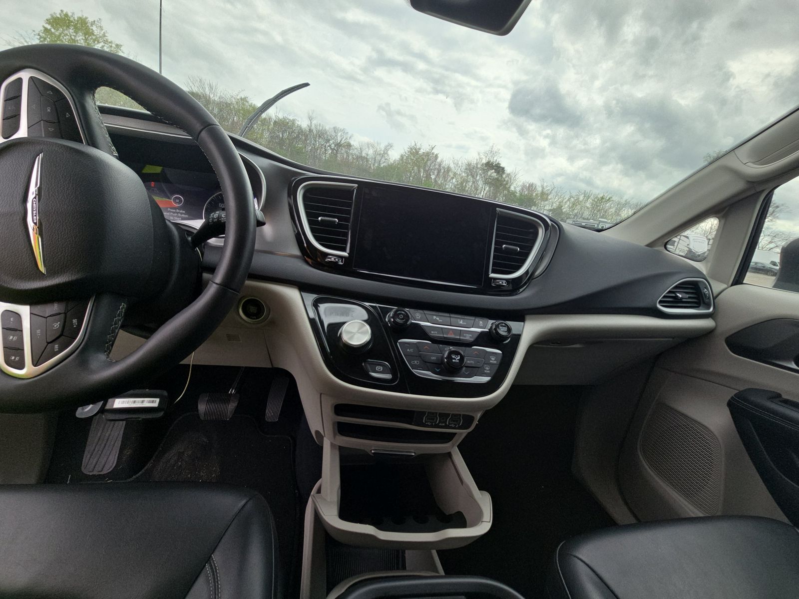 2023 Chrysler Pacifica Touring L FWD