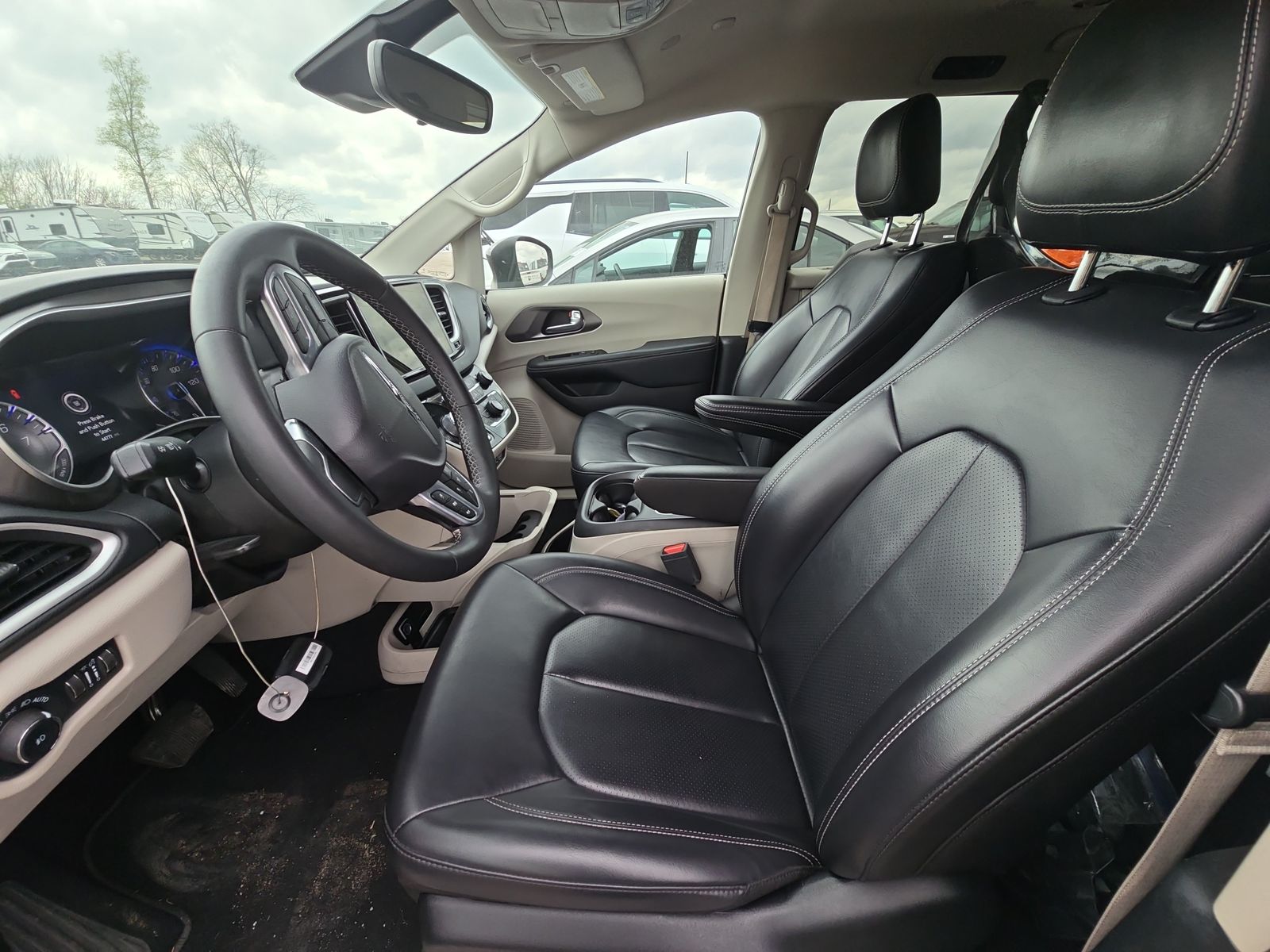 2023 Chrysler Pacifica Touring L FWD