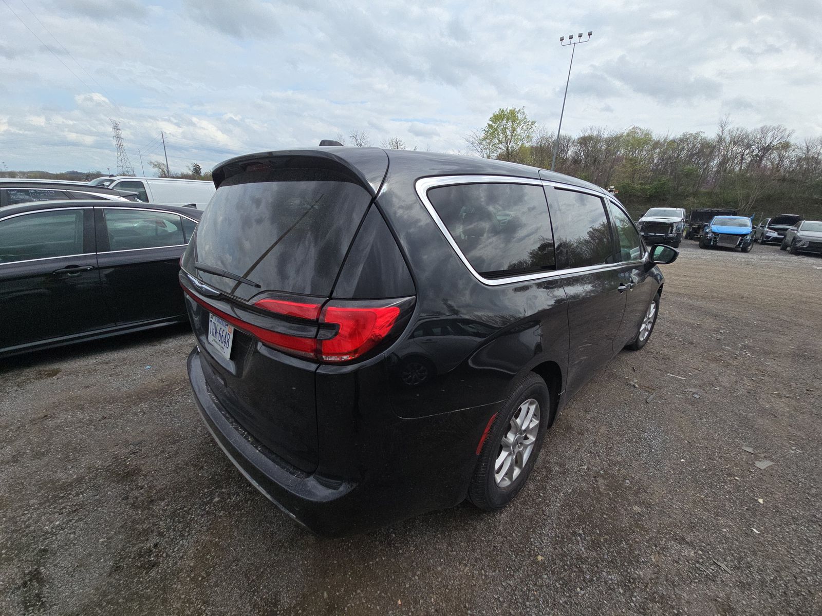 2023 Chrysler Pacifica Touring L FWD