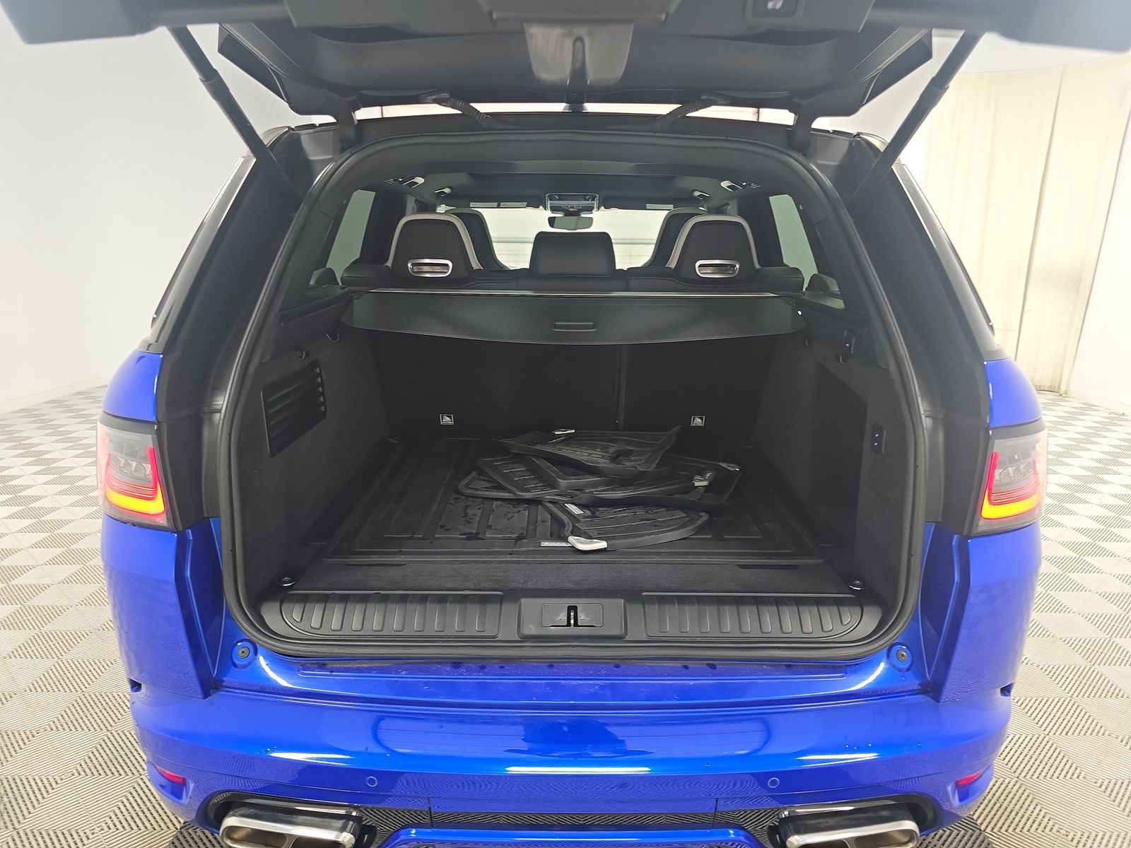 2020 Land Rover Range Rover Sport SVR AWD