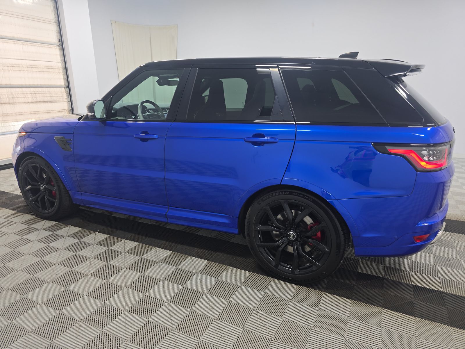 2020 Land Rover Range Rover Sport SVR AWD