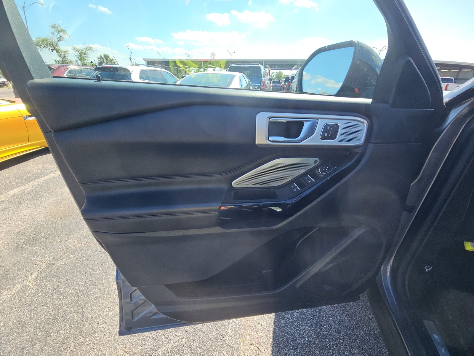 2022 Ford Explorer Platinum FWD