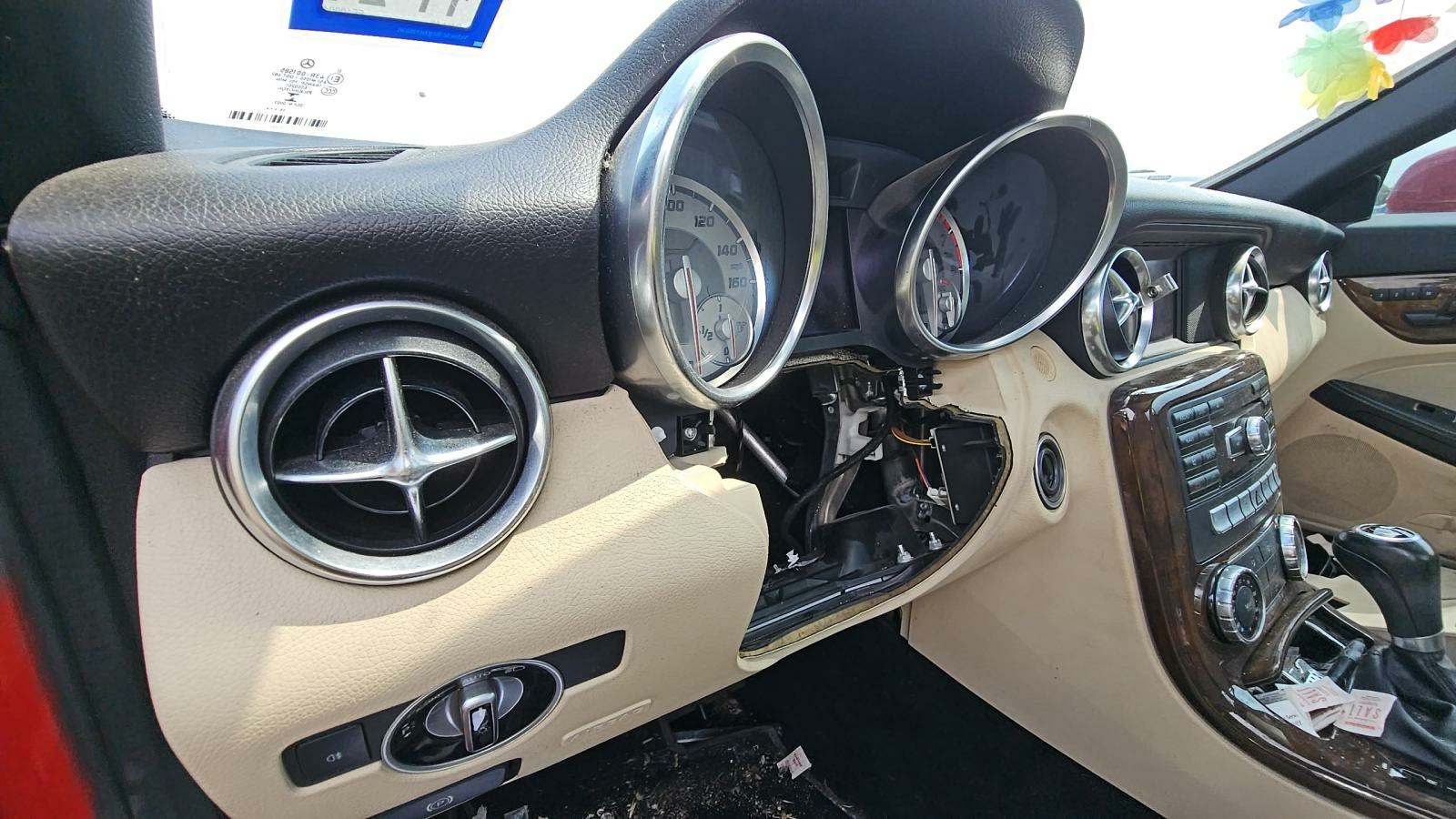 2015 Mercedes-Benz SLK-Class SLK 250 RWD