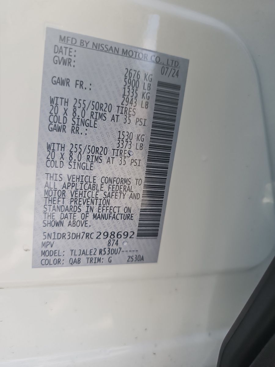 2024 Nissan Pathfinder Platinum FWD