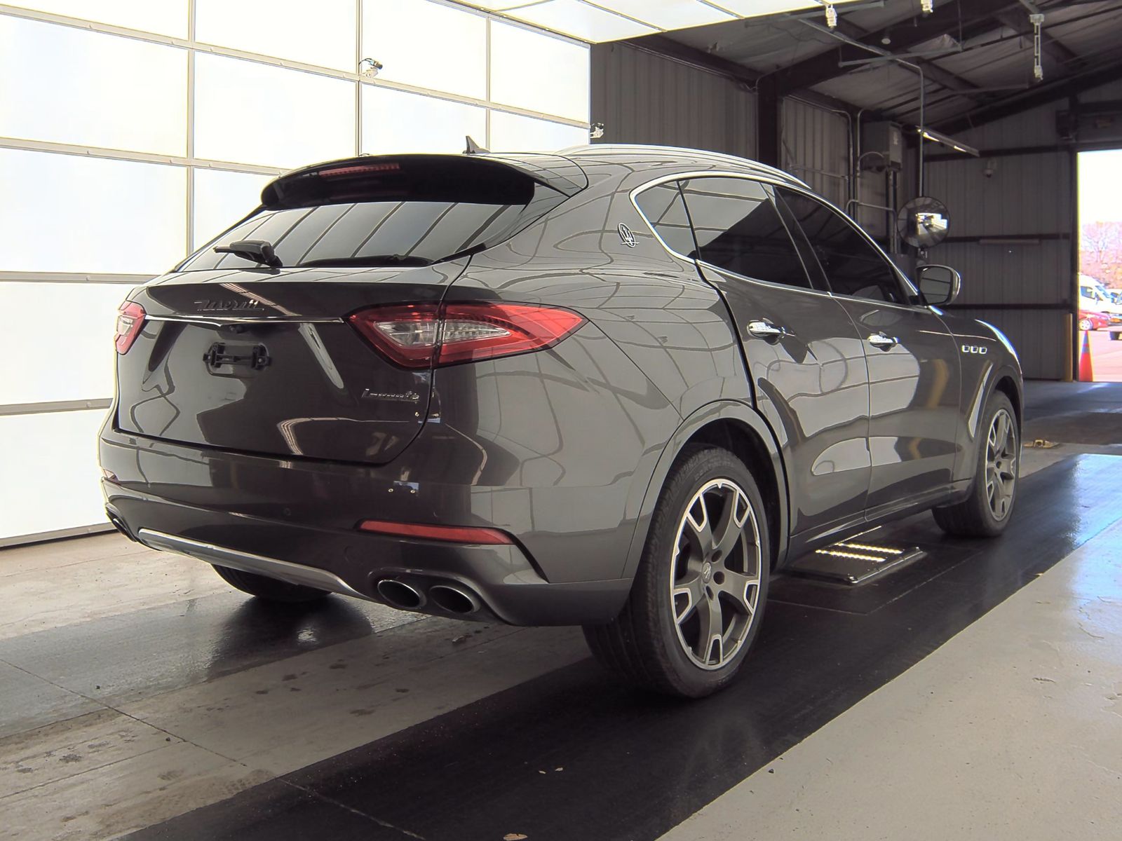 2017 Maserati Levante Base AWD
