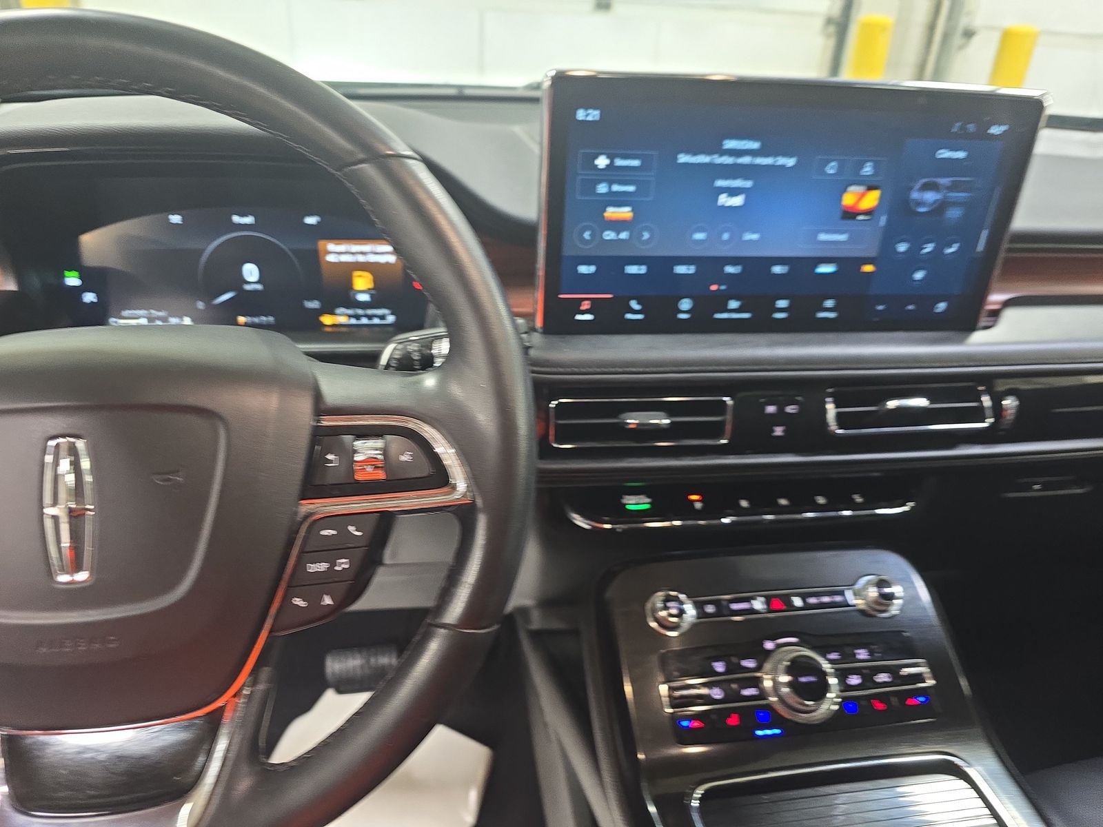 2022 Lincoln Nautilus Reserve AWD