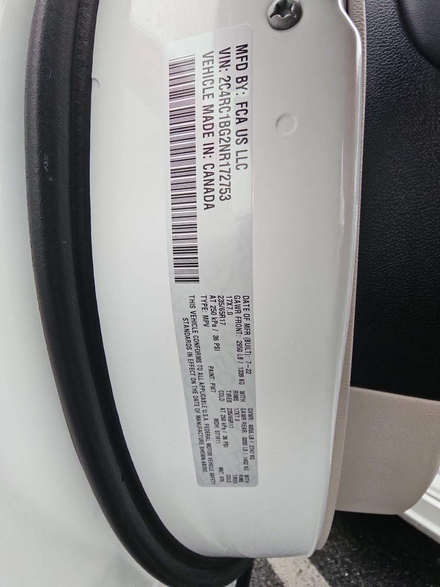 2022 Chrysler Pacifica Touring L FWD