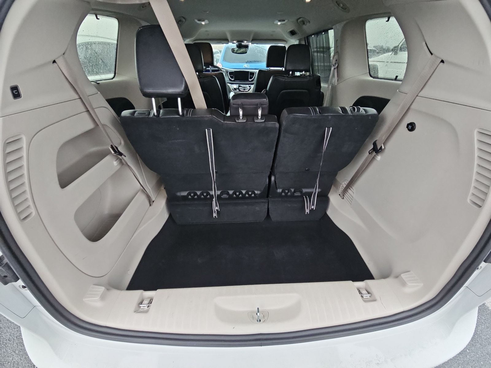 2022 Chrysler Pacifica Touring L FWD