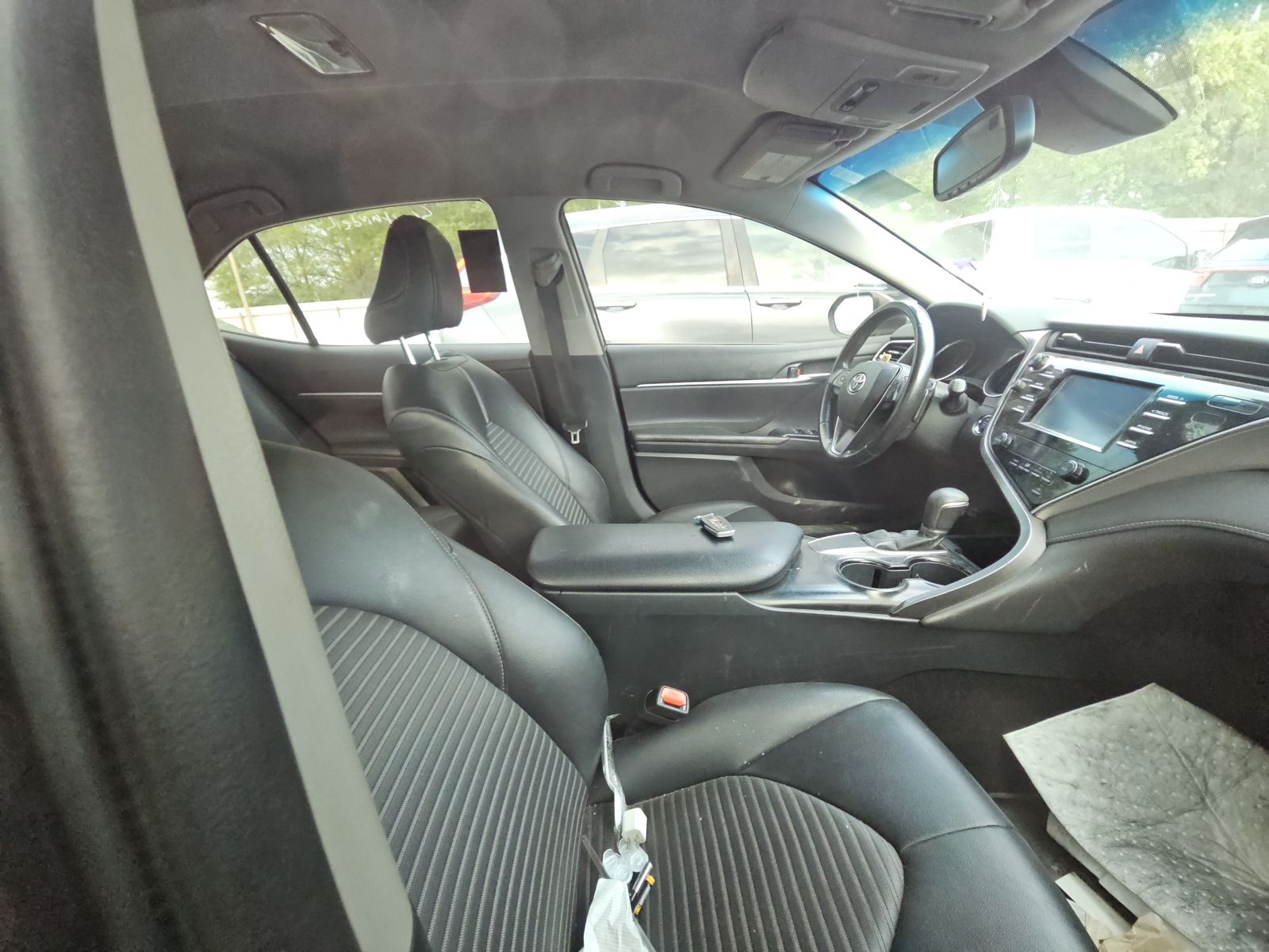 2018 Toyota Camry SE FWD