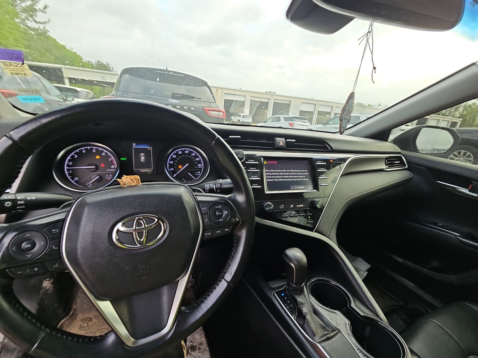 2018 Toyota Camry SE FWD