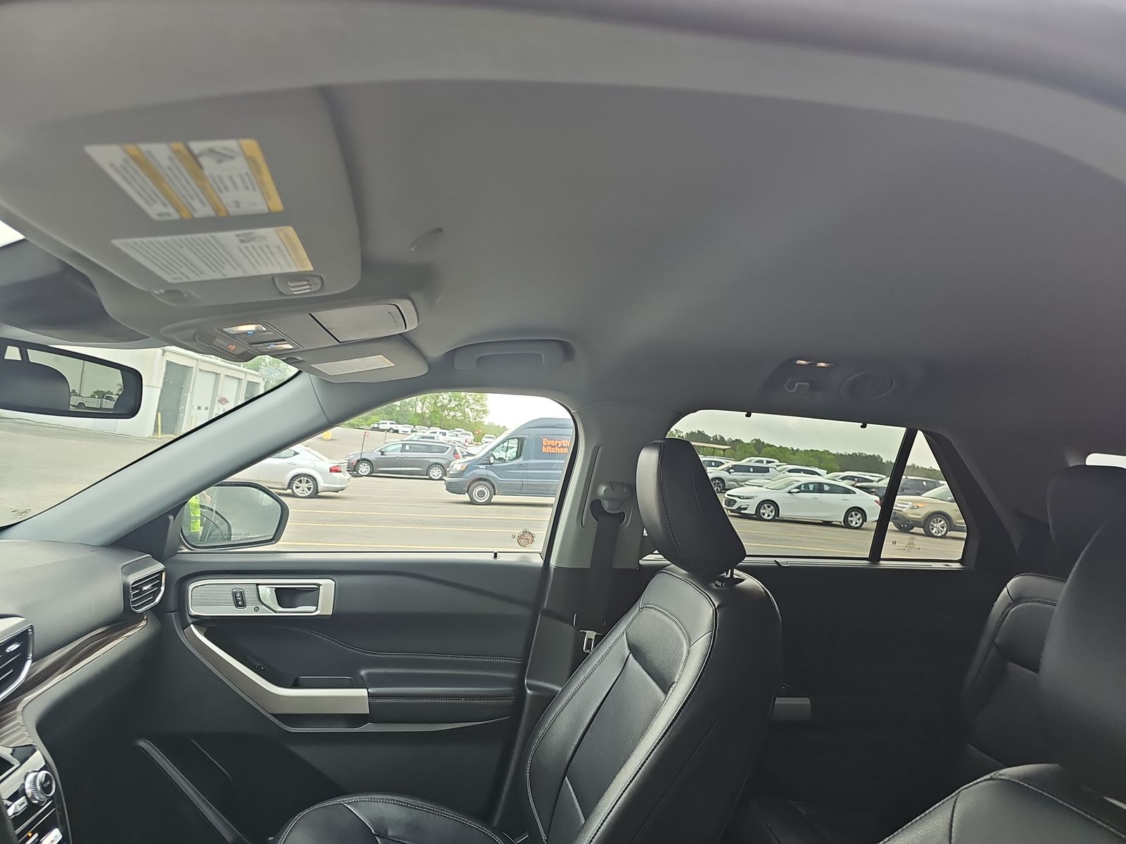 2023 Ford Explorer Limited RWD