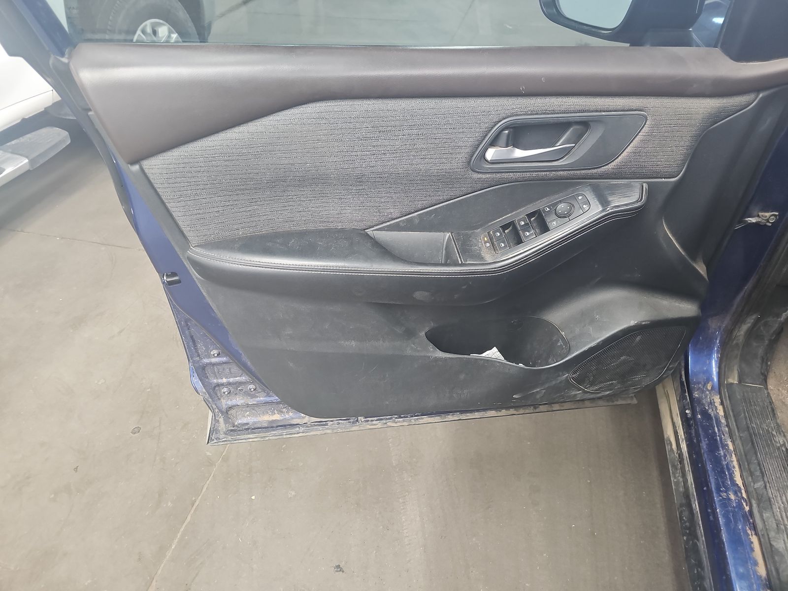 2021 Nissan Rogue SV FWD