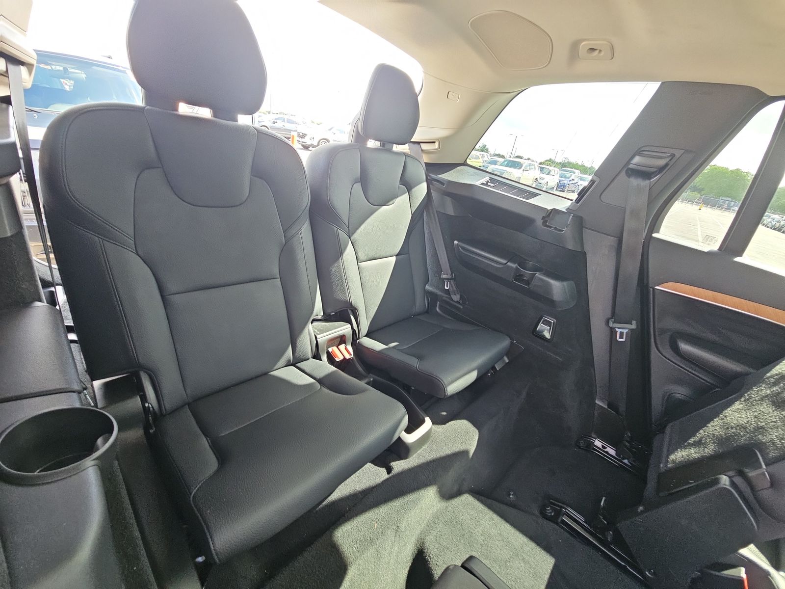 2023 Volvo XC90 B6 Plus AWD