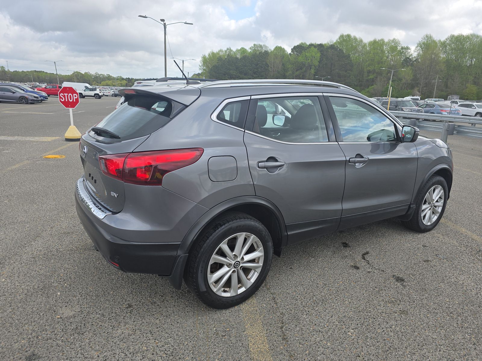 2019 Nissan Rogue Sport SV FWD