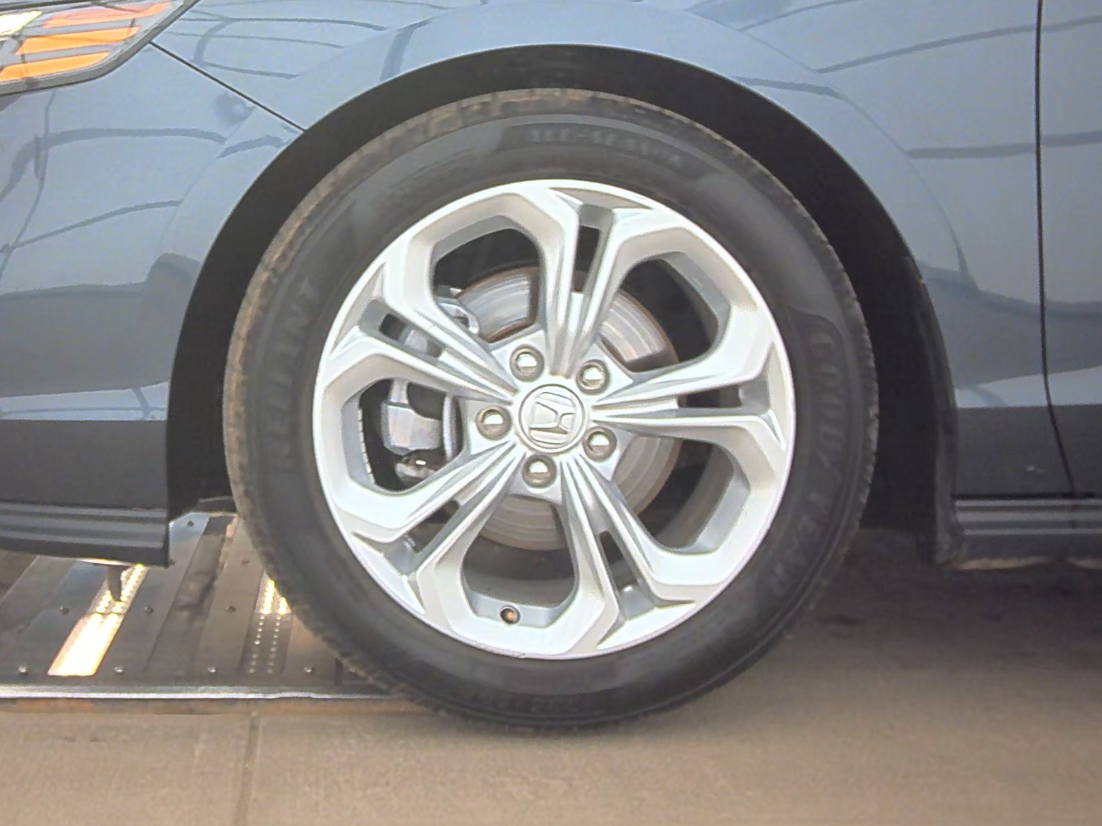 2023 Honda Accord LX FWD