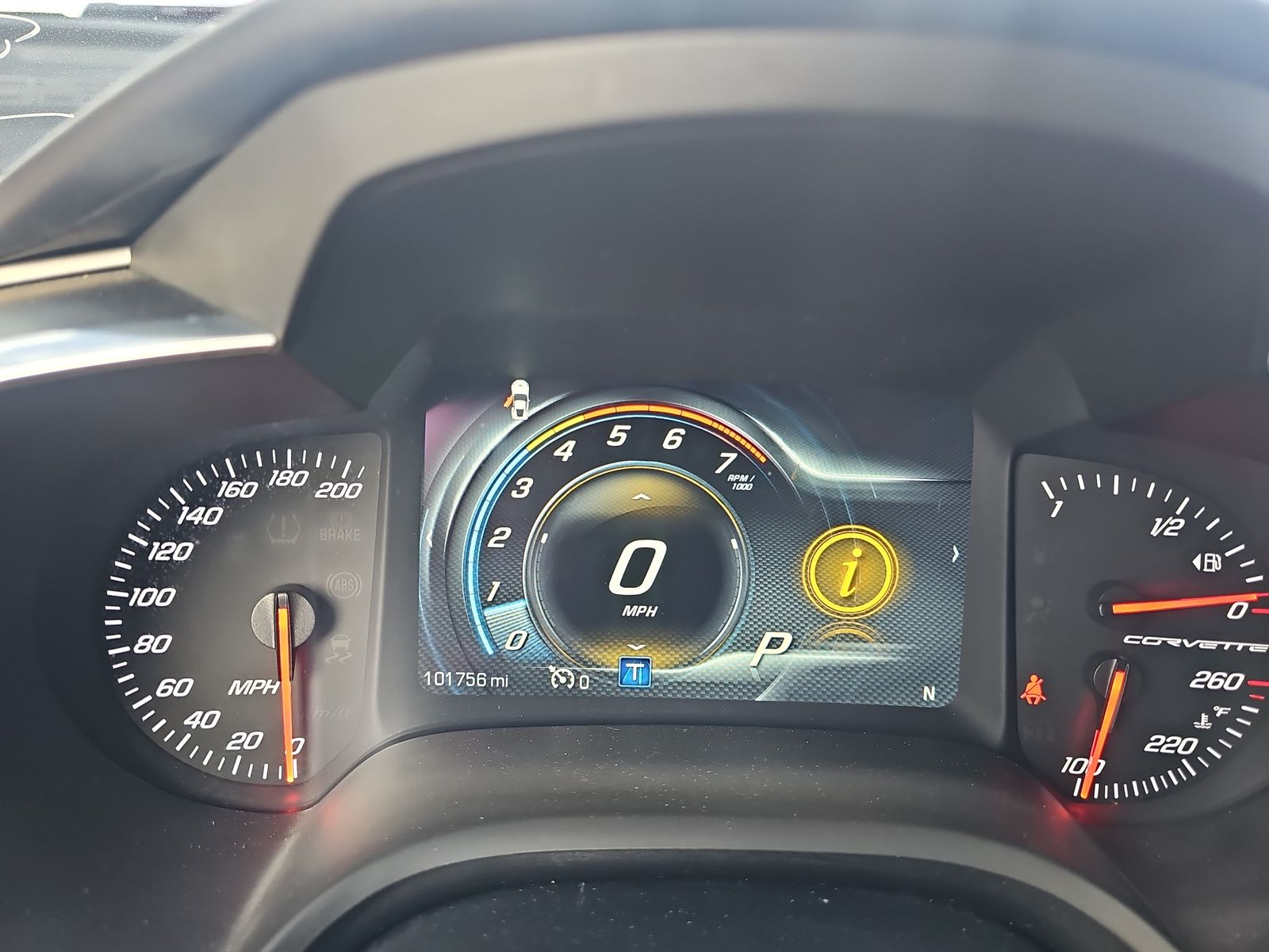 2016 Chevrolet Corvette Stingray RWD