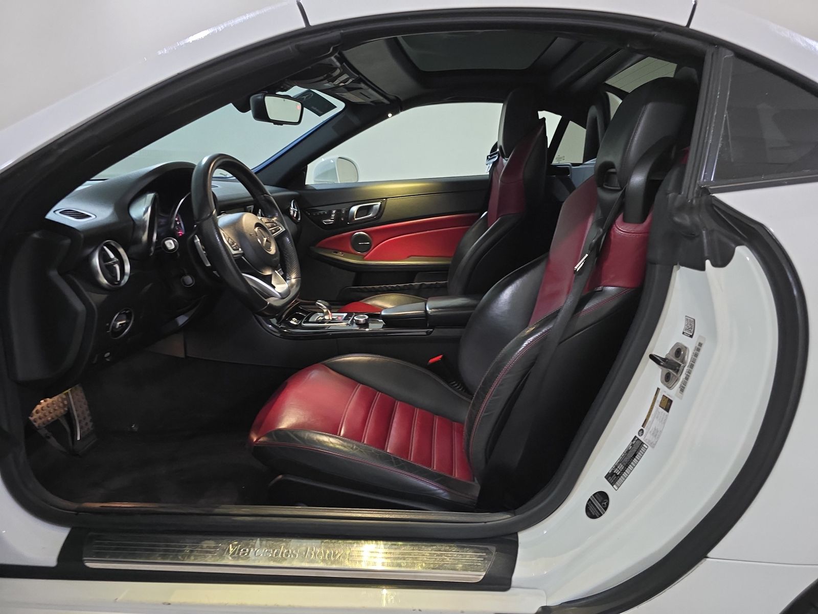 2017 Mercedes-Benz SLC SLC 300 RWD