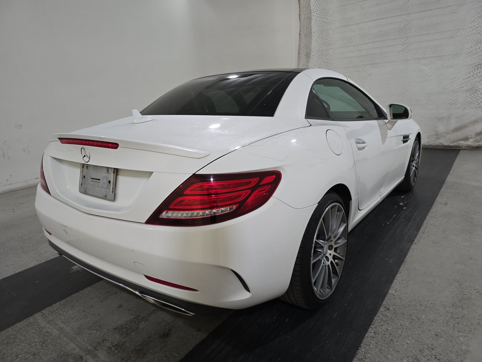 2017 Mercedes-Benz SLC SLC 300 RWD