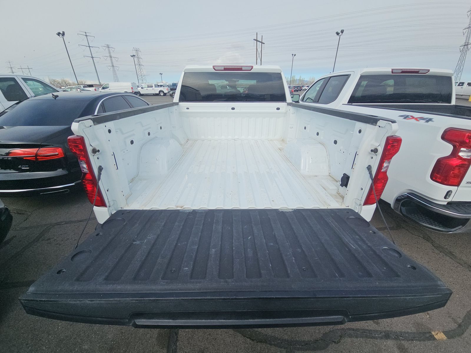2022 Chevrolet Silverado 1500 Custom AWD