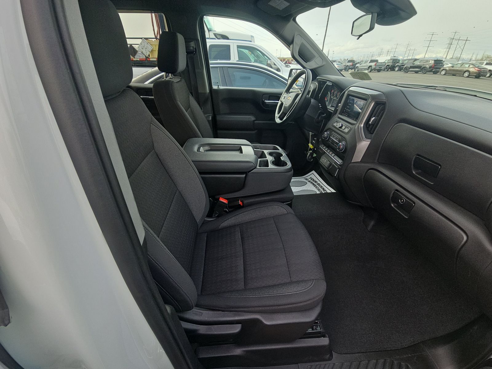 2022 Chevrolet Silverado 1500 Custom AWD