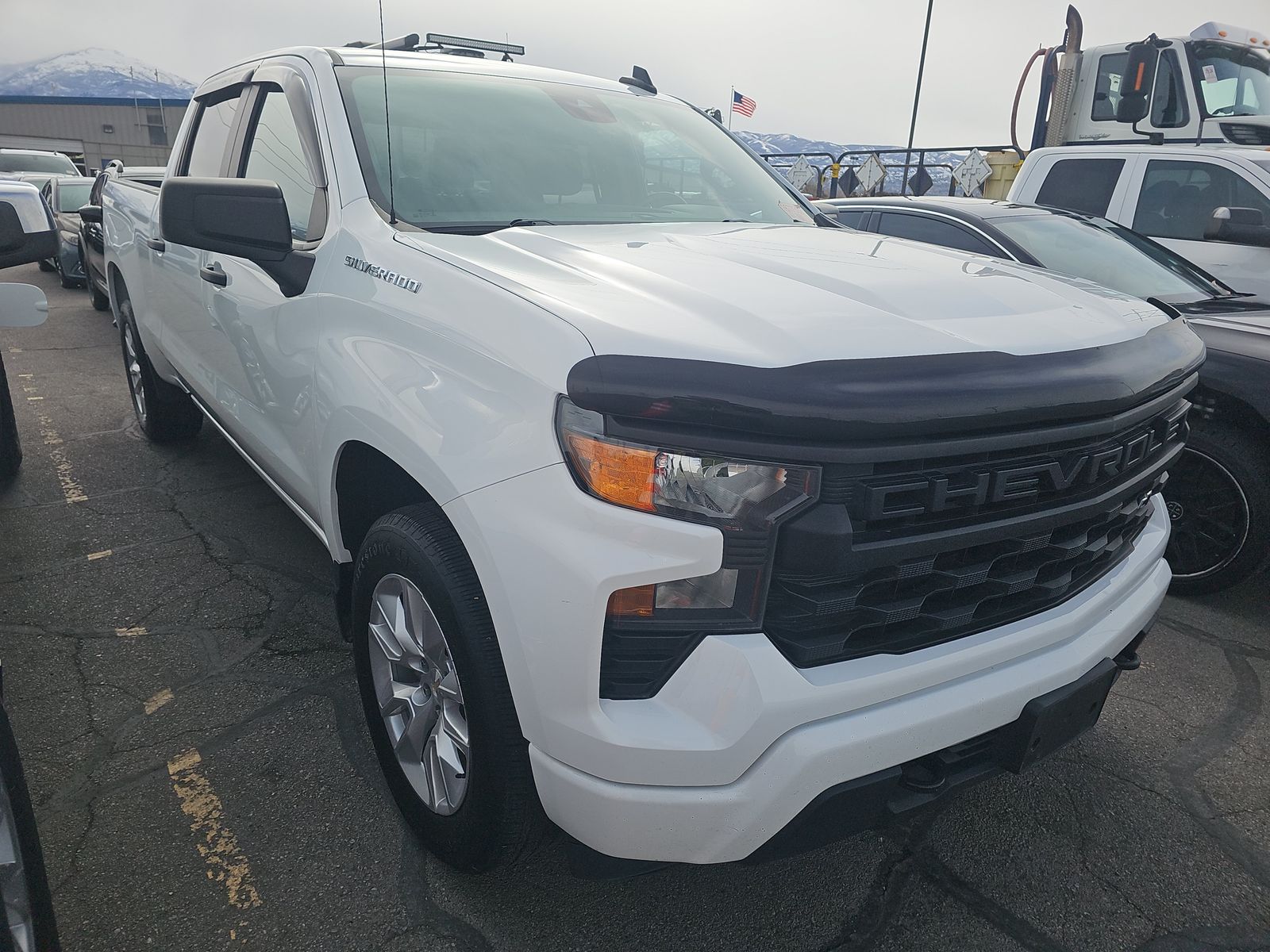2022 Chevrolet Silverado 1500 Custom AWD