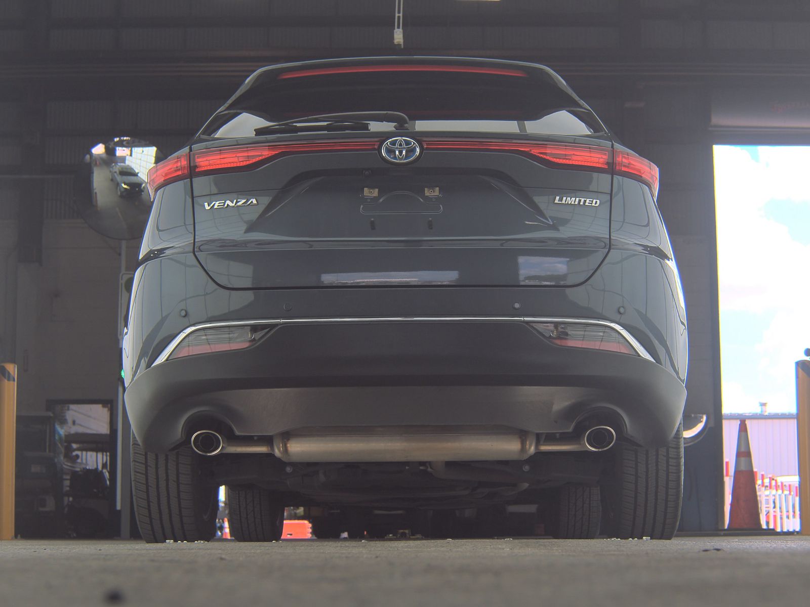 2023 Toyota Venza Limited AWD