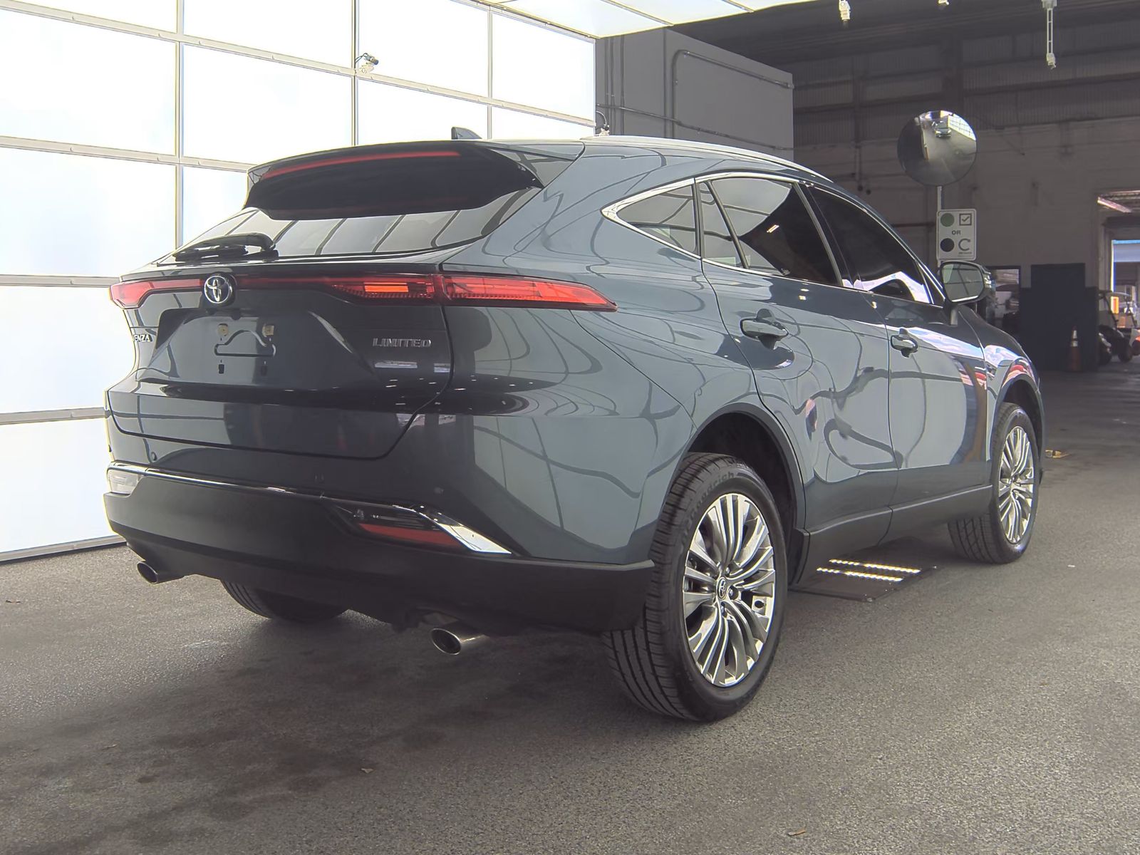 2023 Toyota Venza Limited AWD