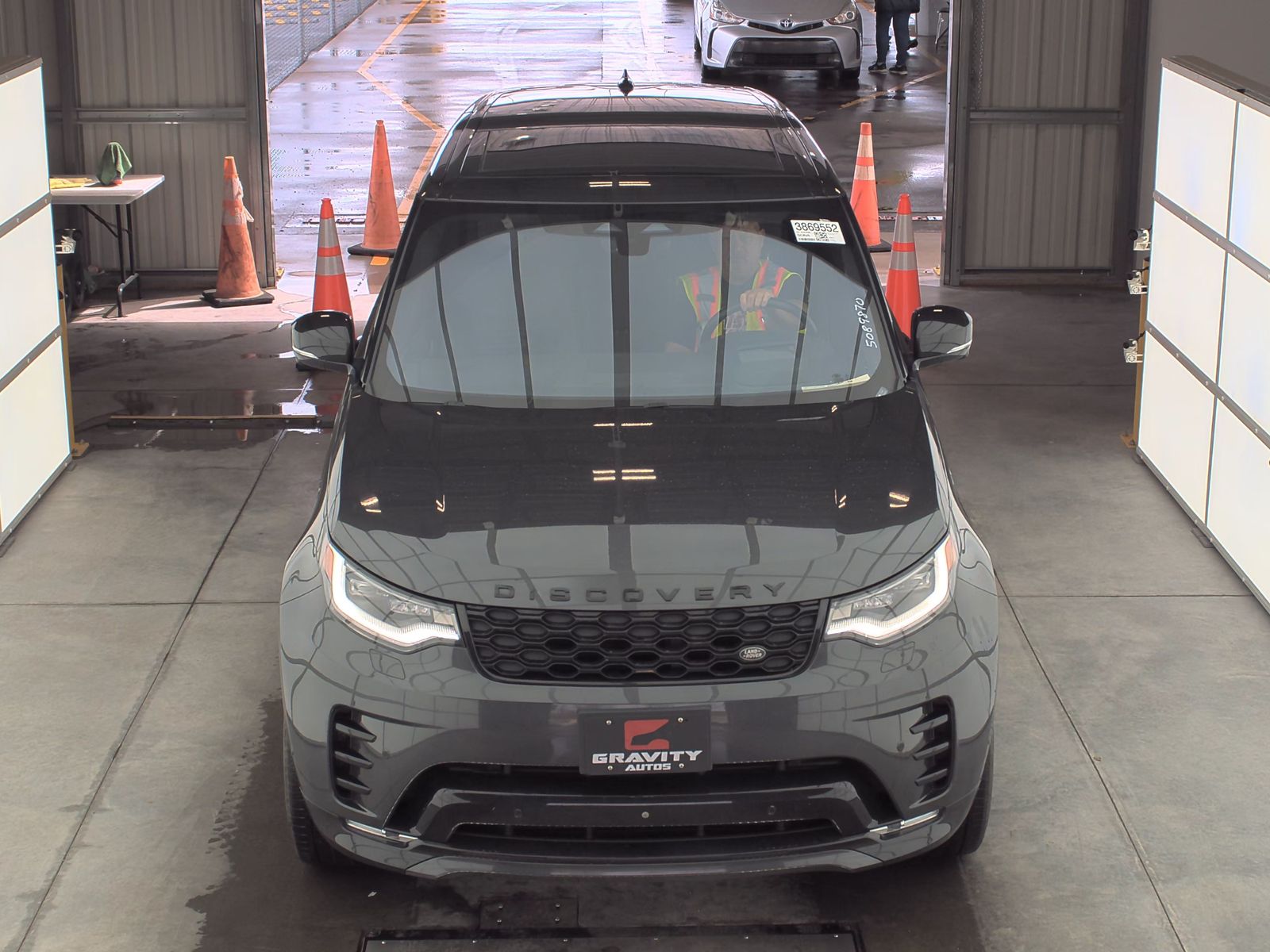 2021 Land Rover Discovery S R-Dynamic AWD