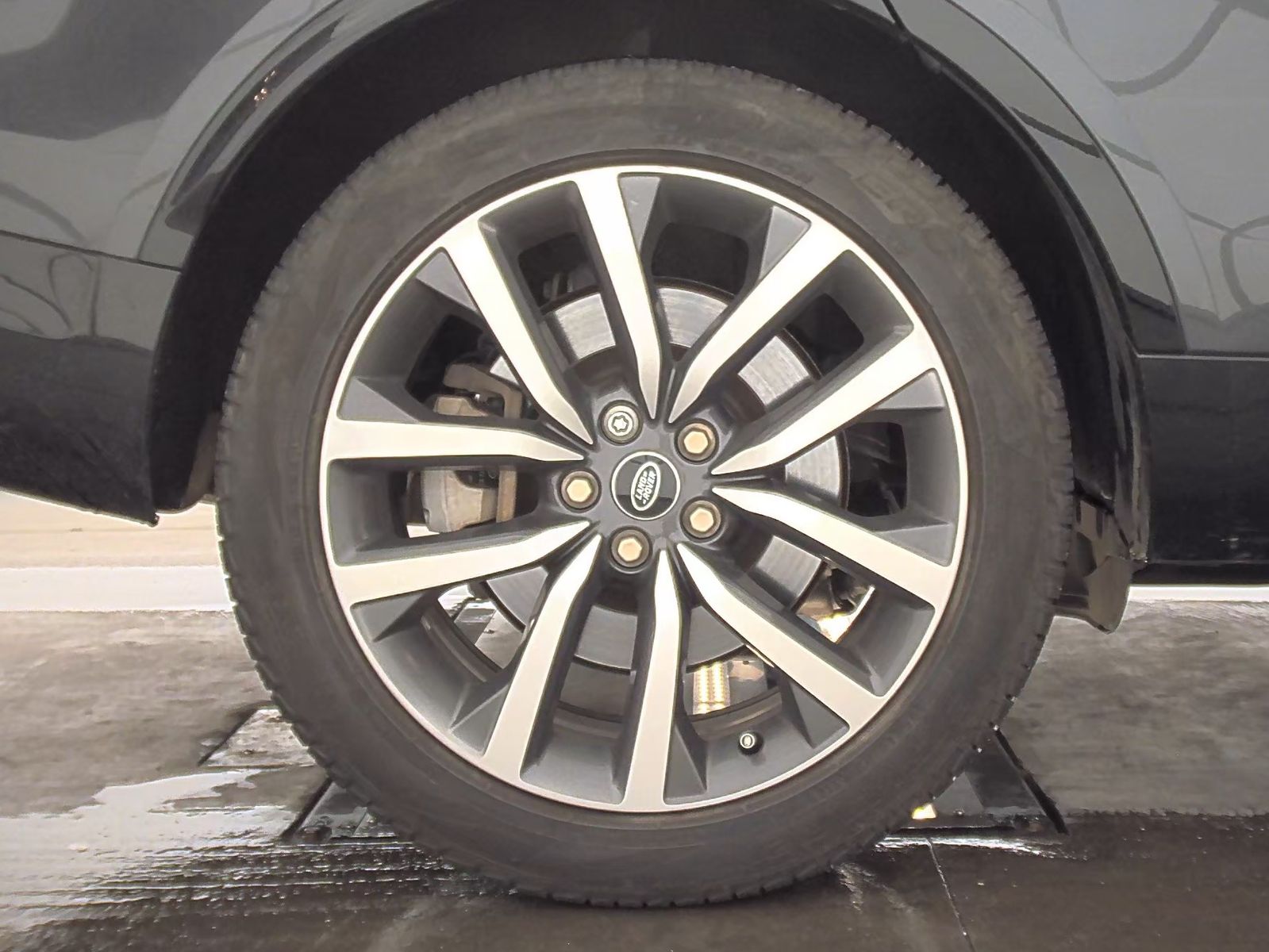 2021 Land Rover Discovery S R-Dynamic AWD