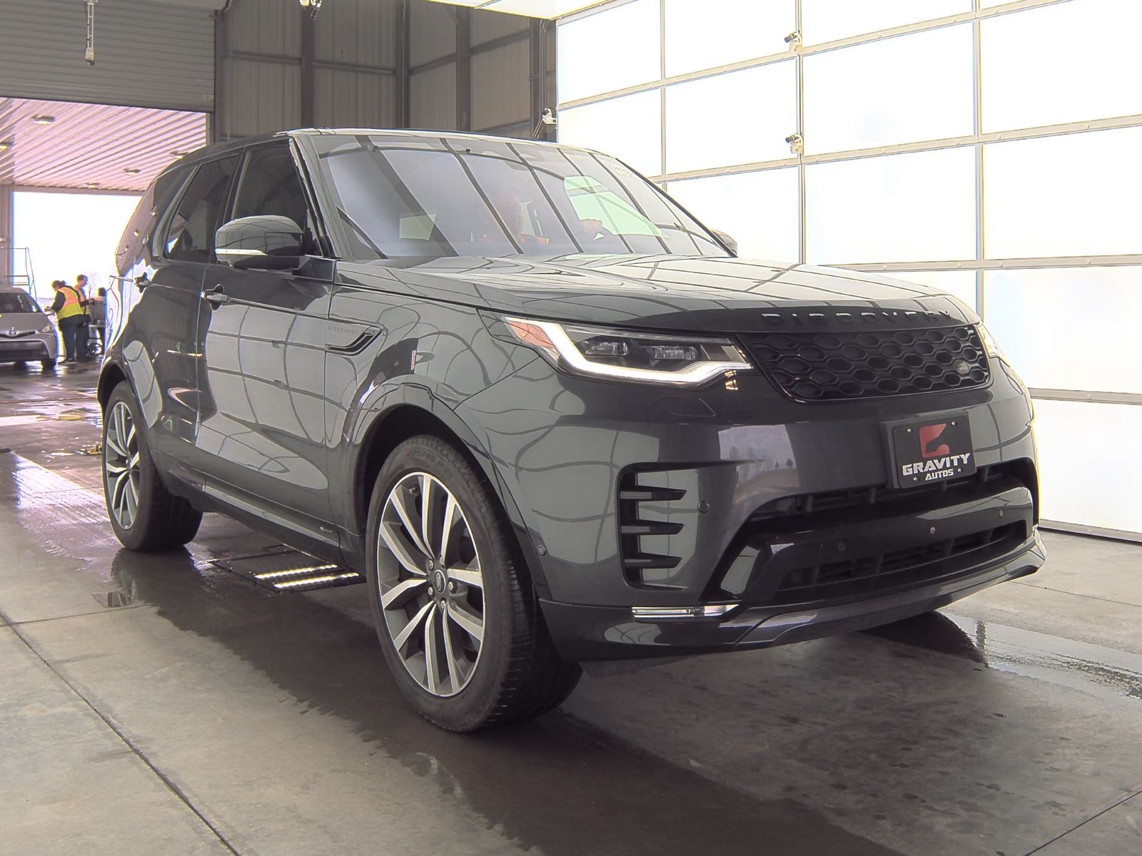 2021 Land Rover Discovery S R-Dynamic AWD