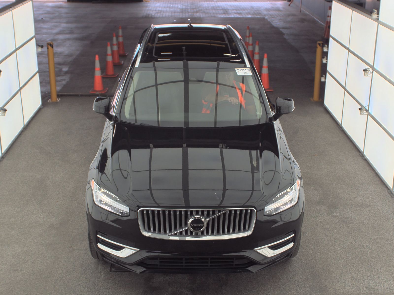 2023 Volvo XC90 B6 Plus AWD