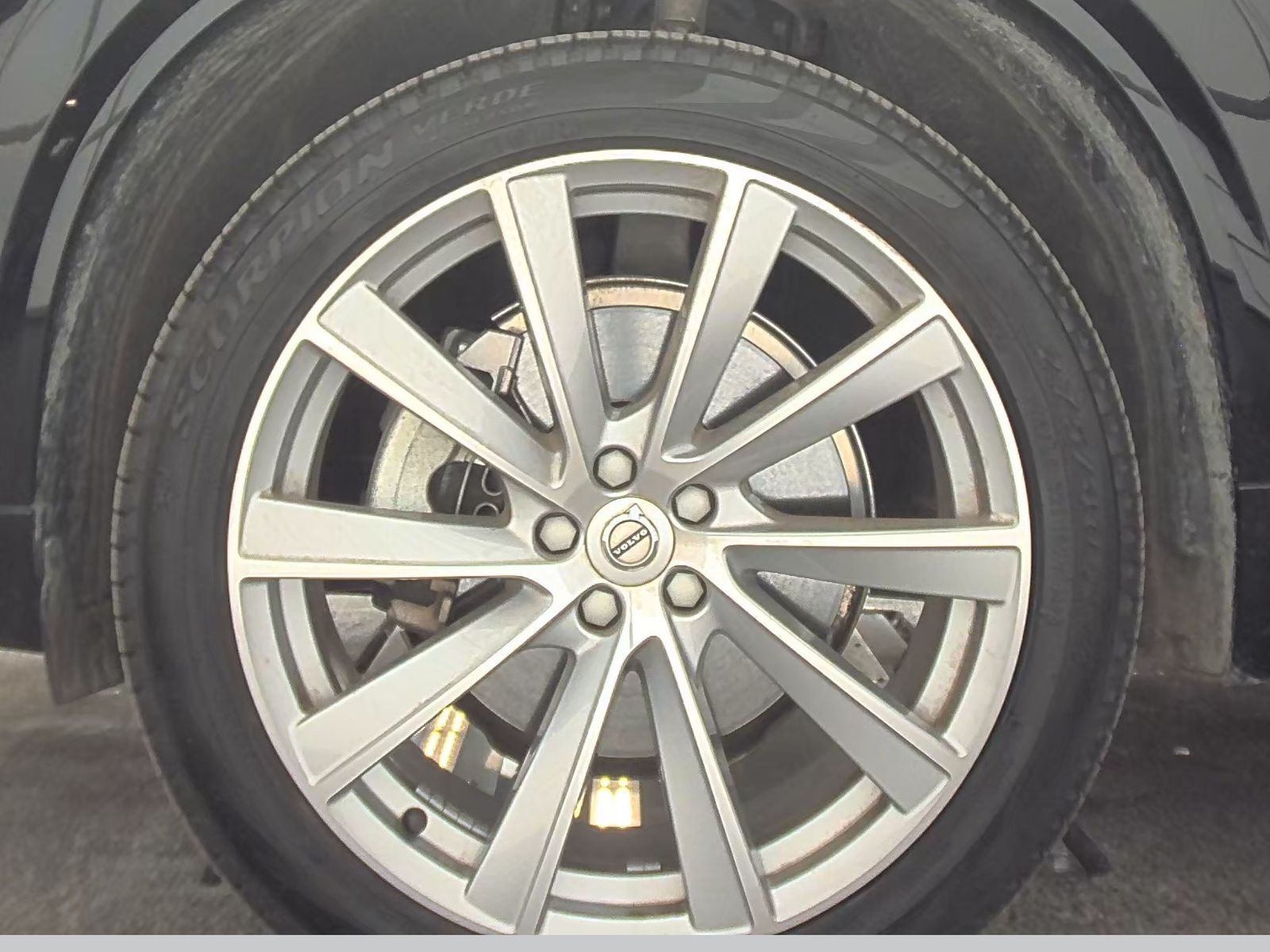 2023 Volvo XC90 B6 Plus AWD