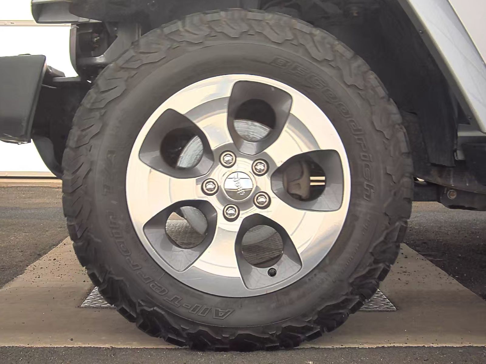 2018 Jeep Wrangler JK Unlimited Sahara AWD