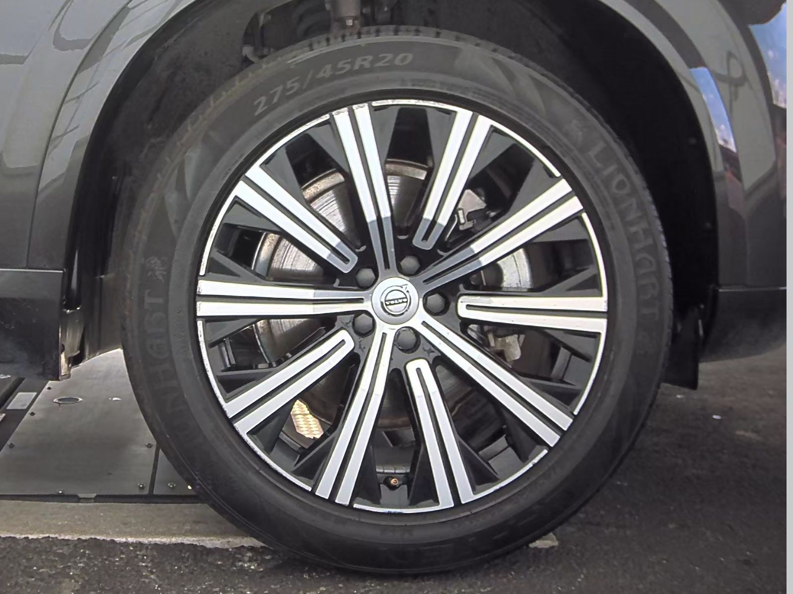 2024 Volvo XC90 B5 Core AWD