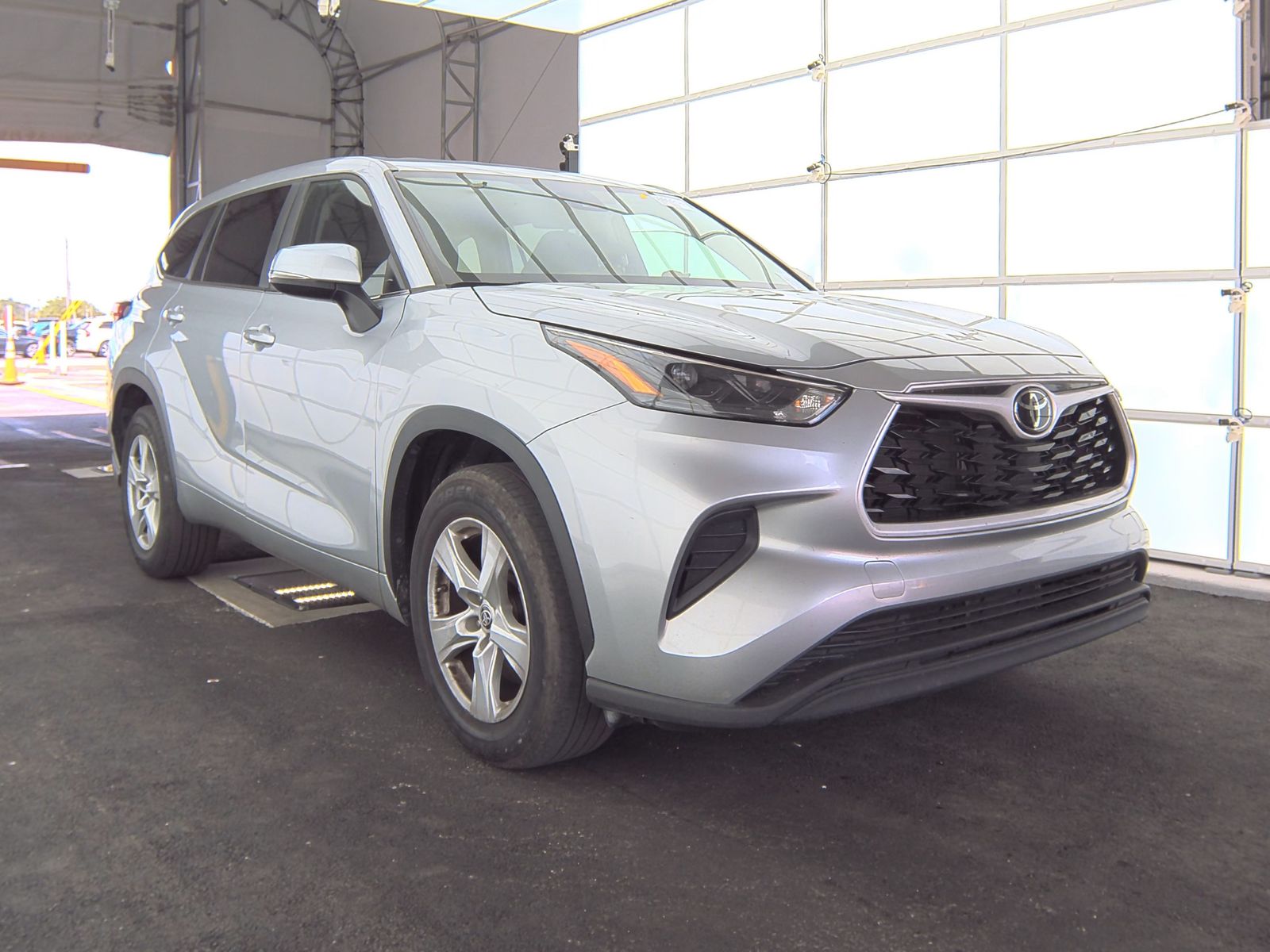 2023 Toyota Highlander L FWD