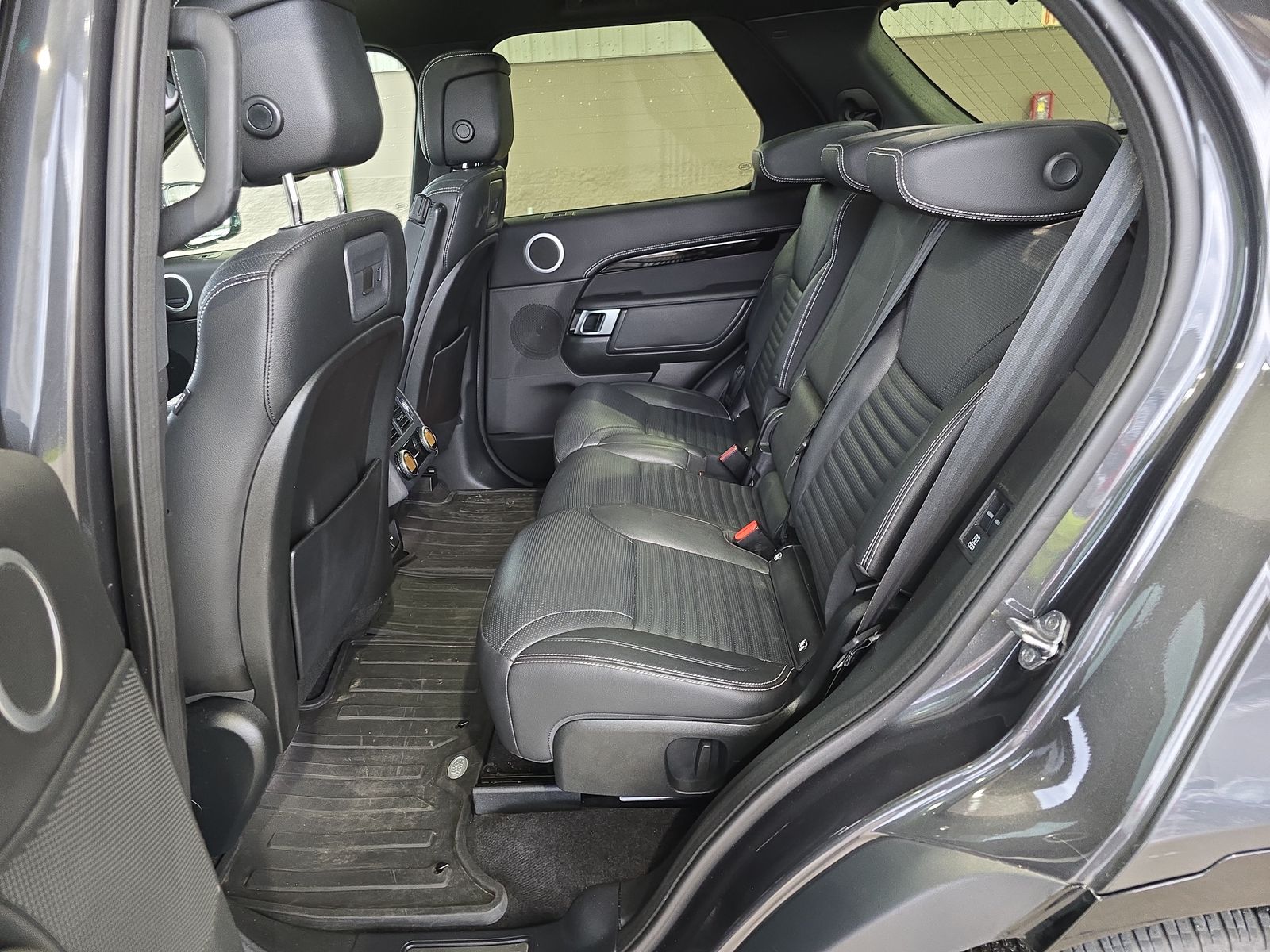 2021 Land Rover Discovery S R-Dynamic AWD