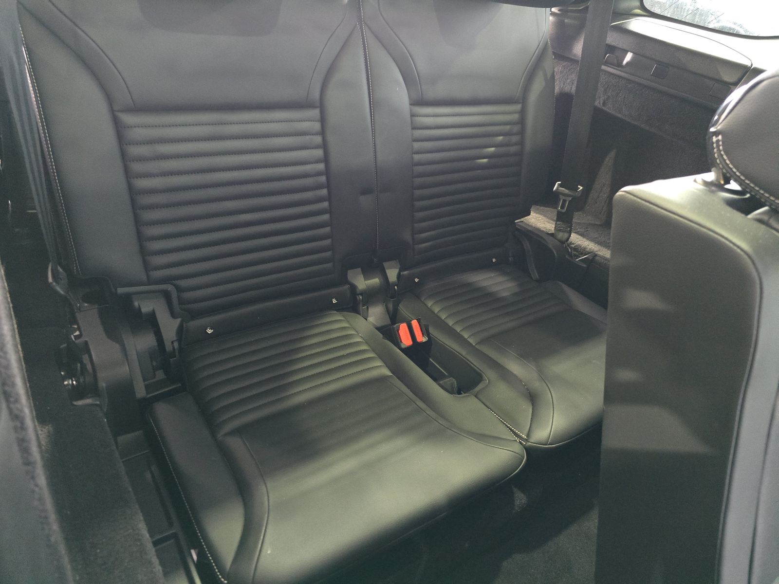 2021 Land Rover Discovery S R-Dynamic AWD