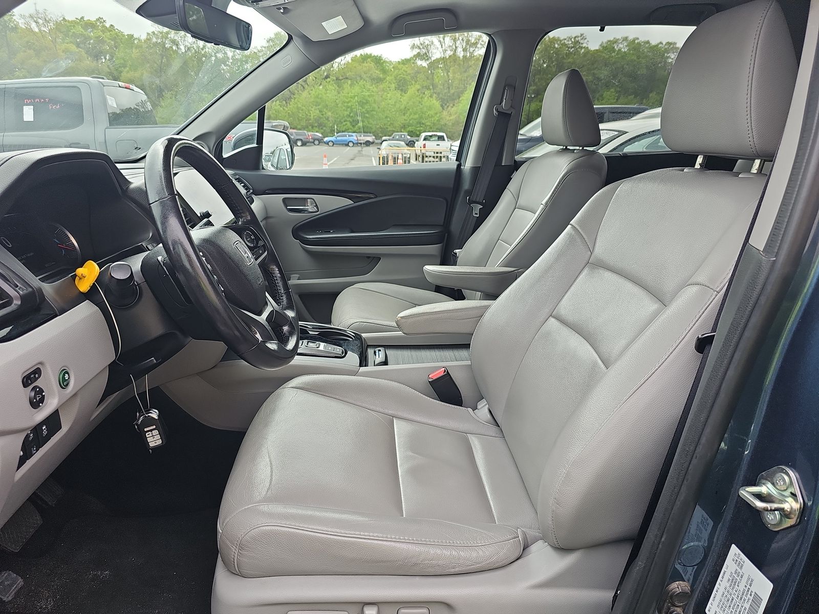 2020 Honda Pilot Touring FWD