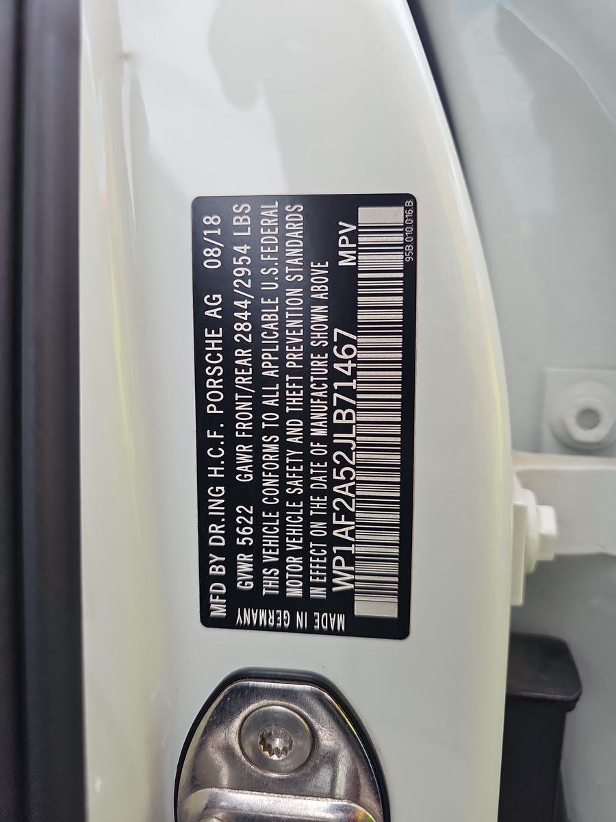 2018 Porsche Macan Turbo AWD